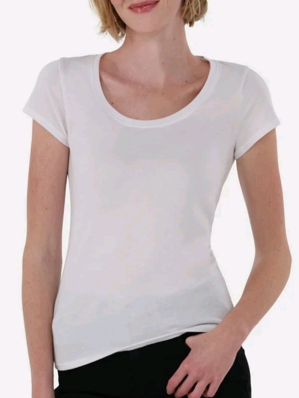 NOBO Short Sleeve Scoop Neck Tee